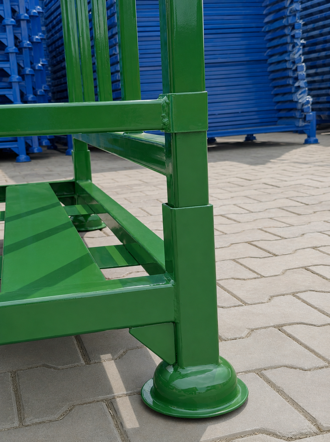 Green electrostatic steel pallet detail